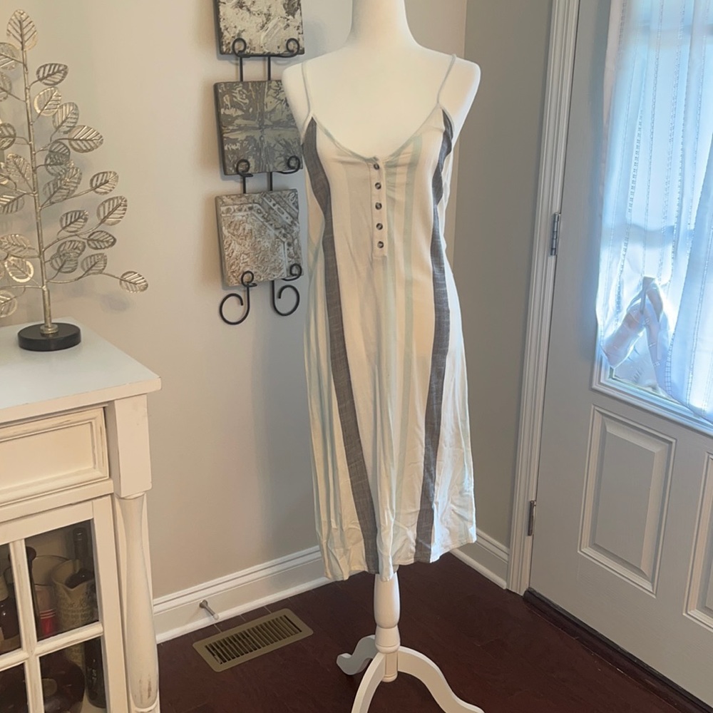 Sam and Lavi summer dress